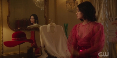 katy_keene_s01e03_1080p_webrip_x264-xlf_1642.jpg