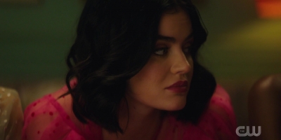 katy_keene_s01e03_1080p_webrip_x264-xlf_1914.jpg