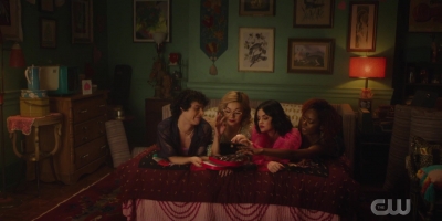 katy_keene_s01e03_1080p_webrip_x264-xlf_1925.jpg