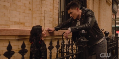 katy_keene_s01e03_1080p_webrip_x264-xlf_2133.jpg
