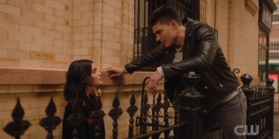 katy_keene_s01e03_1080p_webrip_x264-xlf_2137.jpg