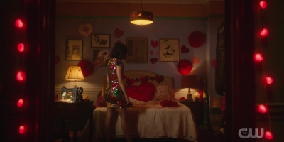 katy_keene_s01e03_1080p_webrip_x264-xlf_2474.jpg