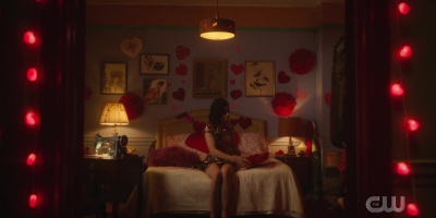 katy_keene_s01e03_1080p_webrip_x264-xlf_2476.jpg