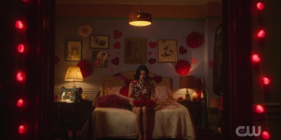 katy_keene_s01e03_1080p_webrip_x264-xlf_2477.jpg