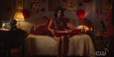 katy_keene_s01e03_1080p_webrip_x264-xlf_2484.jpg