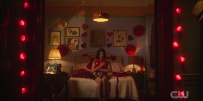 katy_keene_s01e03_1080p_webrip_x264-xlf_2515.jpg