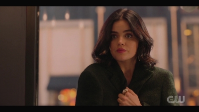 katy_keene_s01e04_internal_1080p_web_h264-hillary_0036.jpg