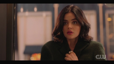 katy_keene_s01e04_internal_1080p_web_h264-hillary_0039.jpg
