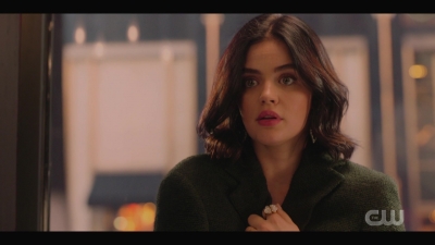 katy_keene_s01e04_internal_1080p_web_h264-hillary_0040.jpg