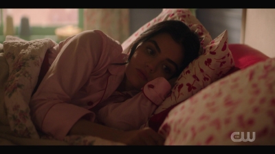 katy_keene_s01e04_internal_1080p_web_h264-hillary_0088.jpg