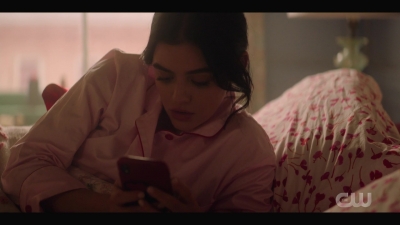 katy_keene_s01e04_internal_1080p_web_h264-hillary_0095.jpg
