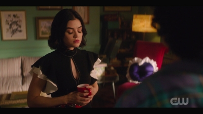 katy_keene_s01e04_internal_1080p_web_h264-hillary_0144.jpg