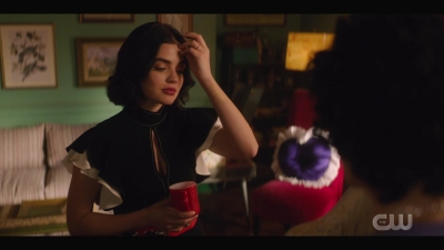 katy_keene_s01e04_internal_1080p_web_h264-hillary_0148.jpg