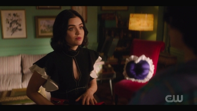 katy_keene_s01e04_internal_1080p_web_h264-hillary_0187.jpg