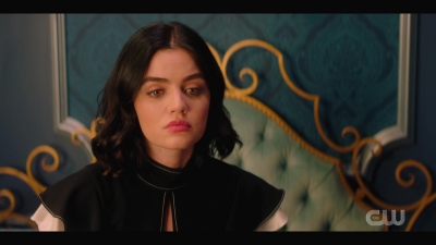 katy_keene_s01e04_internal_1080p_web_h264-hillary_0361.jpg