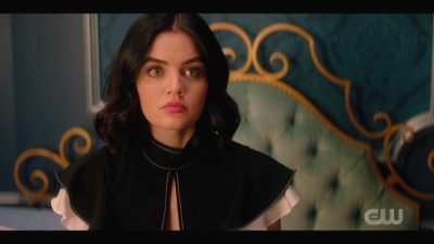 katy_keene_s01e04_internal_1080p_web_h264-hillary_0377.jpg