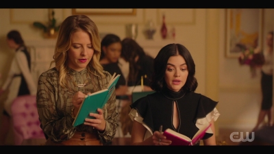 katy_keene_s01e04_internal_1080p_web_h264-hillary_0404.jpg