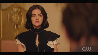 katy_keene_s01e04_internal_1080p_web_h264-hillary_0527.jpg