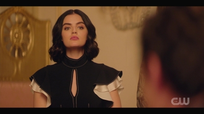 katy_keene_s01e04_internal_1080p_web_h264-hillary_0540.jpg
