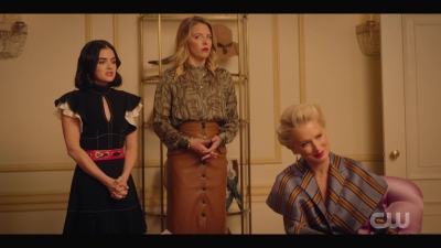 katy_keene_s01e04_internal_1080p_web_h264-hillary_0564.jpg
