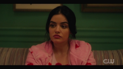 katy_keene_s01e04_internal_1080p_web_h264-hillary_0733.jpg