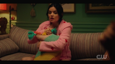 katy_keene_s01e04_internal_1080p_web_h264-hillary_0780.jpg