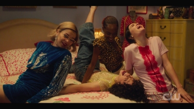 katy_keene_s01e04_internal_1080p_web_h264-hillary_0866.jpg