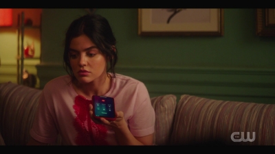 katy_keene_s01e04_internal_1080p_web_h264-hillary_1115.jpg