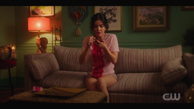katy_keene_s01e04_internal_1080p_web_h264-hillary_1122.jpg
