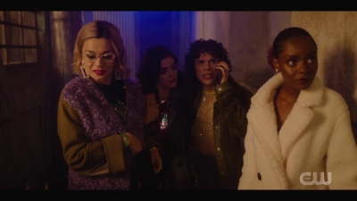 katy_keene_s01e04_internal_1080p_web_h264-hillary_1156.jpg