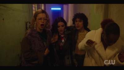 katy_keene_s01e04_internal_1080p_web_h264-hillary_1167.jpg