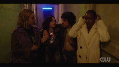 katy_keene_s01e04_internal_1080p_web_h264-hillary_1170.jpg