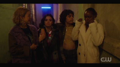 katy_keene_s01e04_internal_1080p_web_h264-hillary_1173.jpg