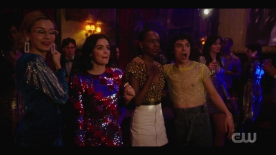 katy_keene_s01e04_internal_1080p_web_h264-hillary_1215.jpg