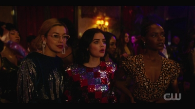 katy_keene_s01e04_internal_1080p_web_h264-hillary_1230.jpg