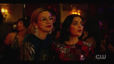 katy_keene_s01e04_internal_1080p_web_h264-hillary_1240.jpg