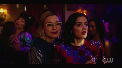 katy_keene_s01e04_internal_1080p_web_h264-hillary_1241.jpg