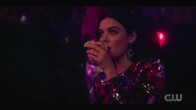 katy_keene_s01e04_internal_1080p_web_h264-hillary_1436.jpg