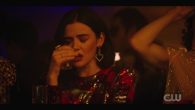 katy_keene_s01e04_internal_1080p_web_h264-hillary_1458.jpg