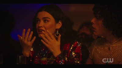katy_keene_s01e04_internal_1080p_web_h264-hillary_1464.jpg