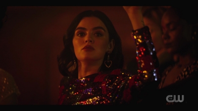 katy_keene_s01e04_internal_1080p_web_h264-hillary_1473.jpg