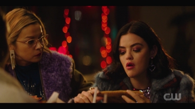 katy_keene_s01e04_internal_1080p_web_h264-hillary_1750.jpg
