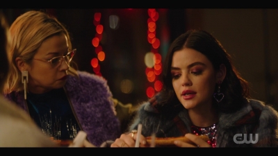 katy_keene_s01e04_internal_1080p_web_h264-hillary_1751.jpg
