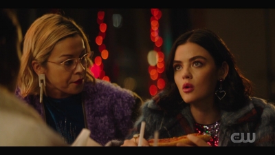 katy_keene_s01e04_internal_1080p_web_h264-hillary_1753.jpg