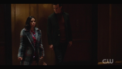 katy_keene_s01e04_internal_1080p_web_h264-hillary_1853.jpg