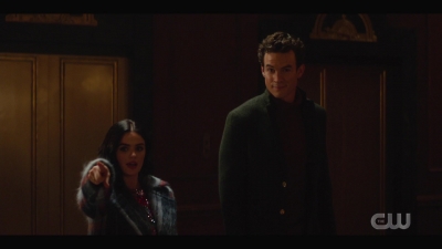 katy_keene_s01e04_internal_1080p_web_h264-hillary_1856.jpg