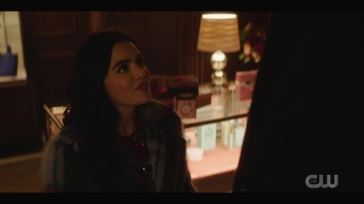 katy_keene_s01e04_internal_1080p_web_h264-hillary_1886.jpg