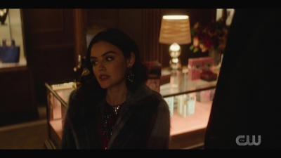 katy_keene_s01e04_internal_1080p_web_h264-hillary_1904.jpg