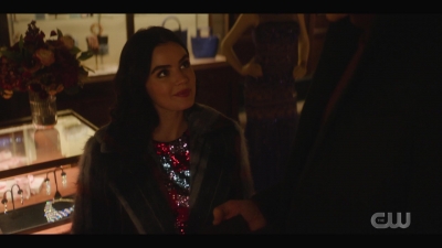 katy_keene_s01e04_internal_1080p_web_h264-hillary_1921.jpg