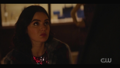 katy_keene_s01e04_internal_1080p_web_h264-hillary_1937.jpg